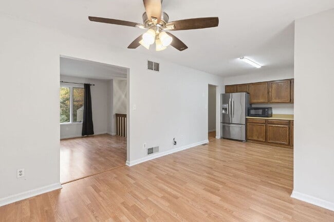 Building Photo - 4 Dewberry Way