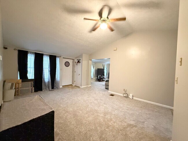 Building Photo - 509 W Duncan Dr