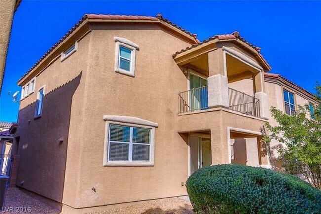 Building Photo - Southwest Three Bedroom Home!!!