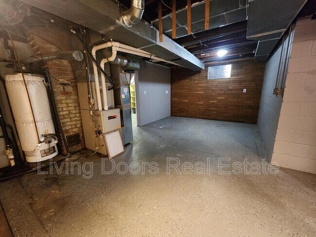 Building Photo - 1811 S 23rd St