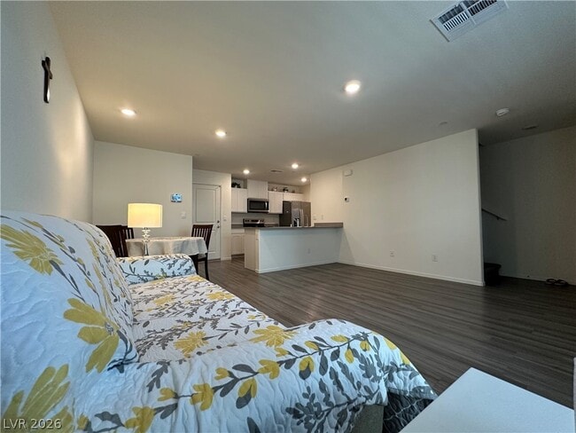 Building Photo - 4926 Fern Mesa Ave