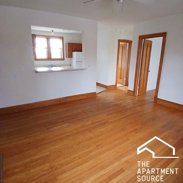 Building Photo - 5401 W Dakin St