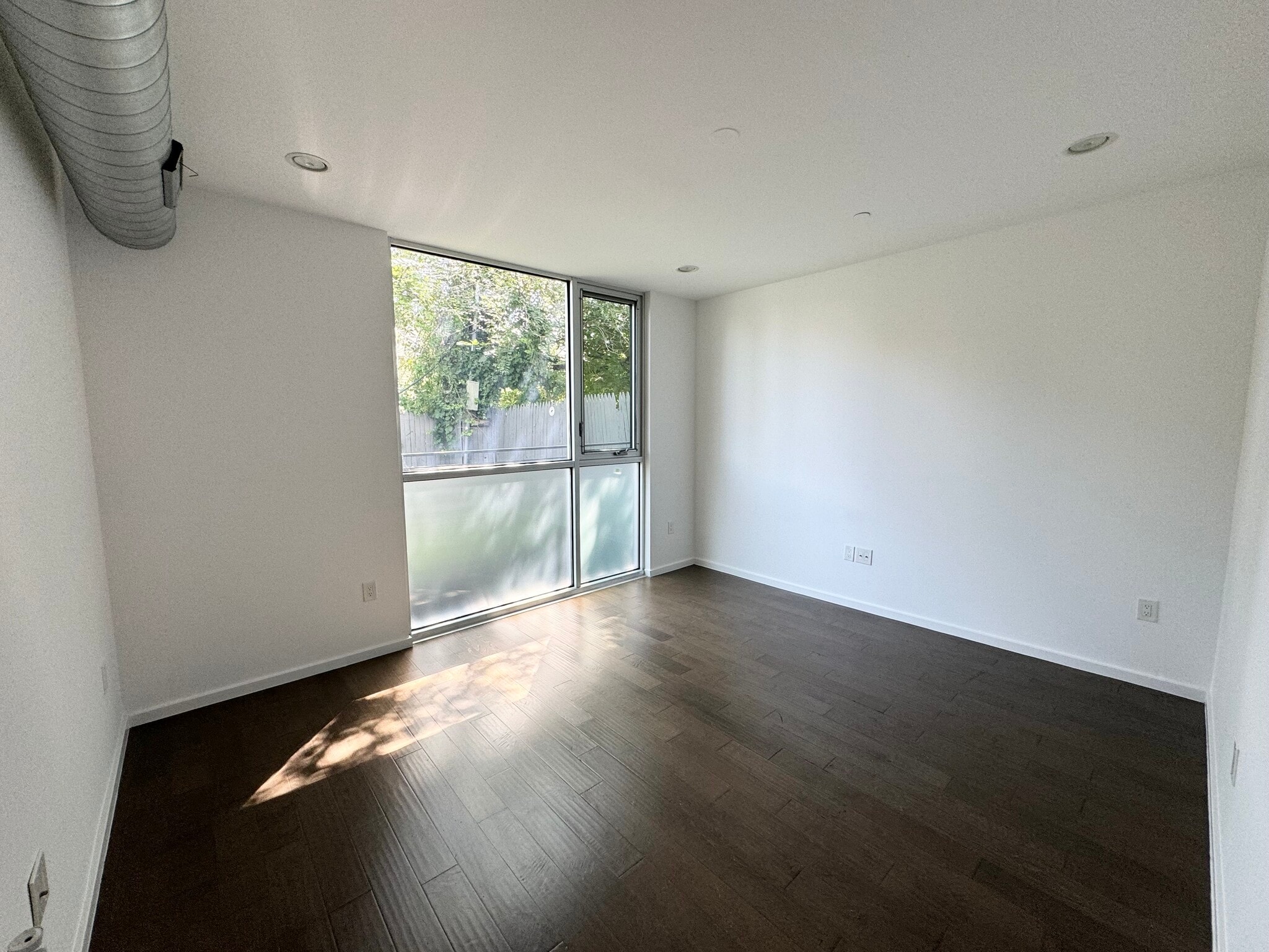 Building Photo - 1441 N 7th St