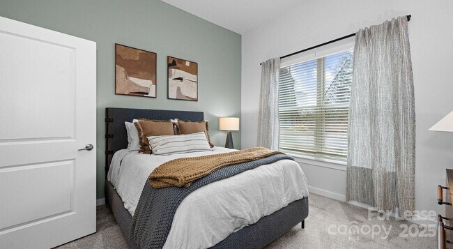 Building Photo - 5120-5177 77 Center Dr