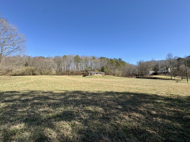 Building Photo - 195 Ritchey Rd