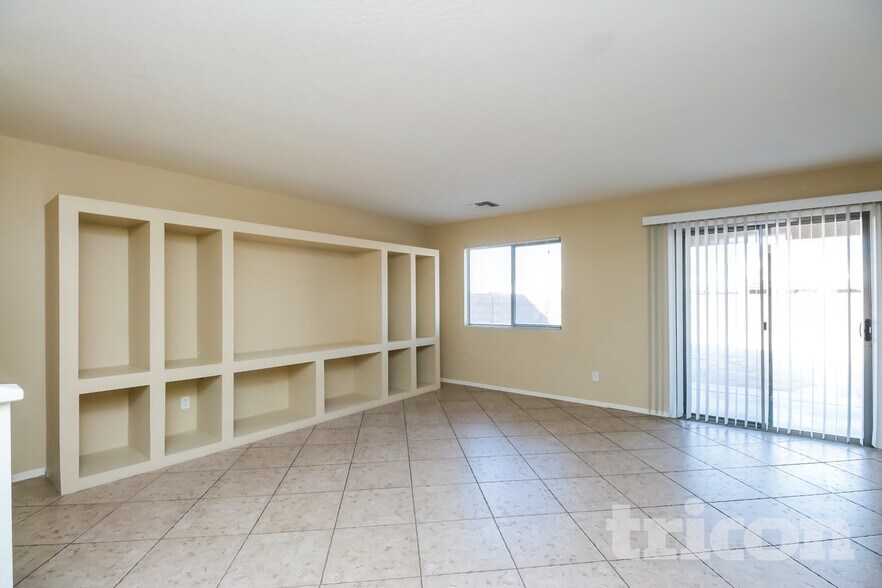 Building Photo - 8332 W Crown King Rd