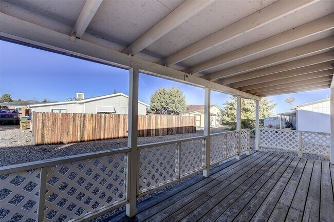 Building Photo - 2 Bedroom, 2 Bath Home Close to Willow Lake in Prescott