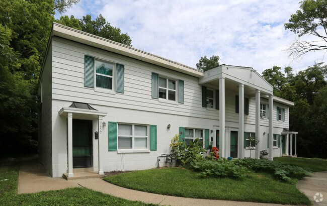 Colonial Village - 3614 Irving St Cincinnati OH 45220 | Apartment Finder