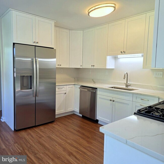 Building Photo - 13114 Bluhill Rd