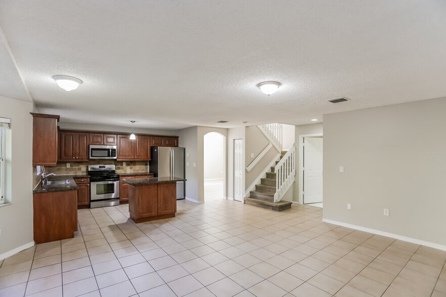 Building Photo - 9079 SW 157th Ct