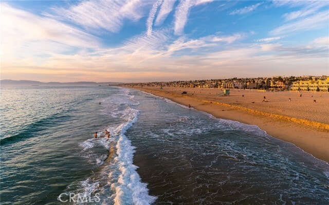 Building Photo - 1835 Manhattan Ave