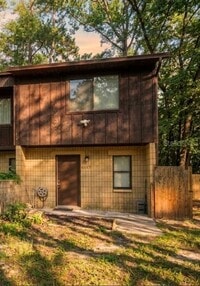 Building Photo - 4333 SW 69th Terrace