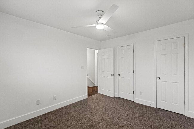 Building Photo - Completely Remodeled 2BR/1.5BA Townhome – City Convenience!