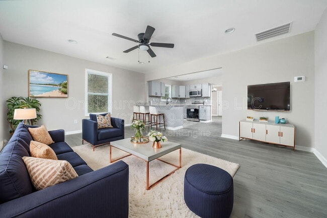 Building Photo - 665 S Eugenia Pl NW