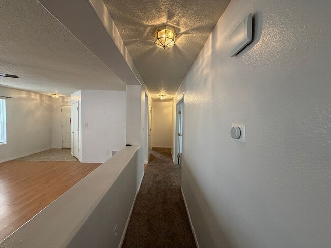 Building Photo - 3 Bedroom Single Story Available Near McMahon Blvd NW & Unser Blvd NW!