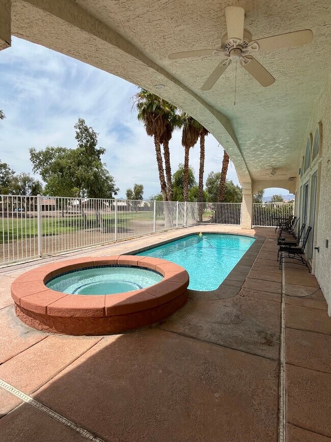 Building Photo - 2056 Desert Lakes Dr