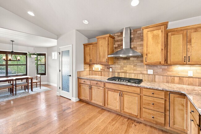 Building Photo - 12441 Woodruff Dr