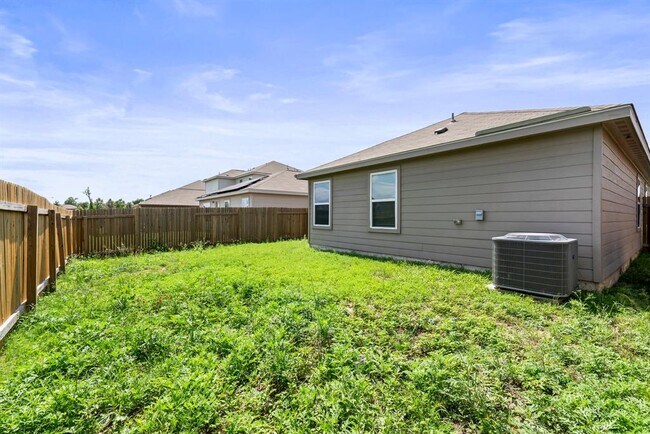 Building Photo - 216 Wincanton Ln
