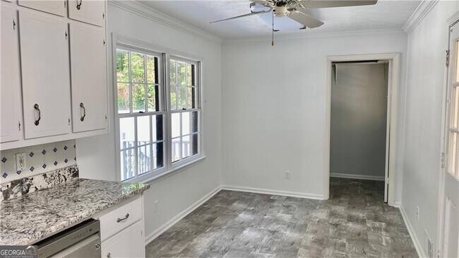 Building Photo - 2831 Meadowlark Trail NW