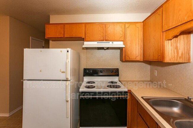 Building Photo - 4501 Mattie Dr