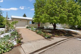 Building Photo - Cute 3 Bedroom Ranch in Loveland