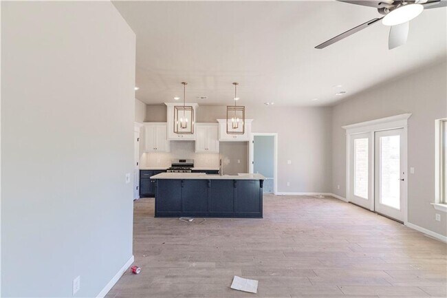 Building Photo - Beautiful 4 Bedroom 2 Bathroom Home in Deer Creek Schools with a Storm Shelter and Outdoor Fireplace