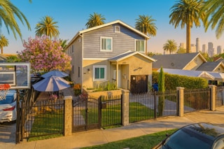 Building Photo - 25th Street