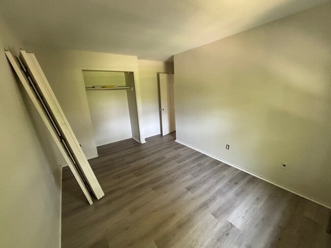 Building Photo - 3 Bedroom Semidetached Home