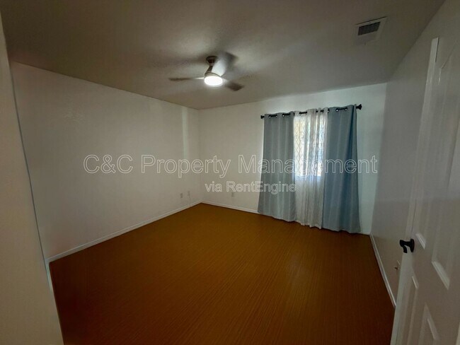 Building Photo - 23357 Glenn Ellen Way