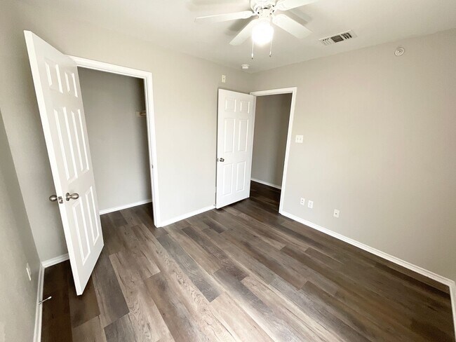 Building Photo - Lovely 2-story | 3-bedroom | 2.5-bath town...