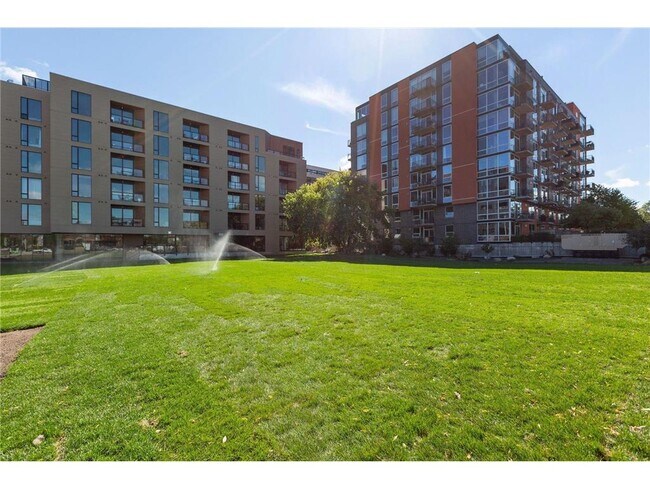 Building Photo - 730 N 4th St