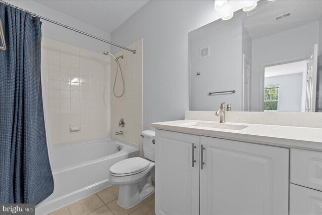 Building Photo - 12100 Garden Grove Cir