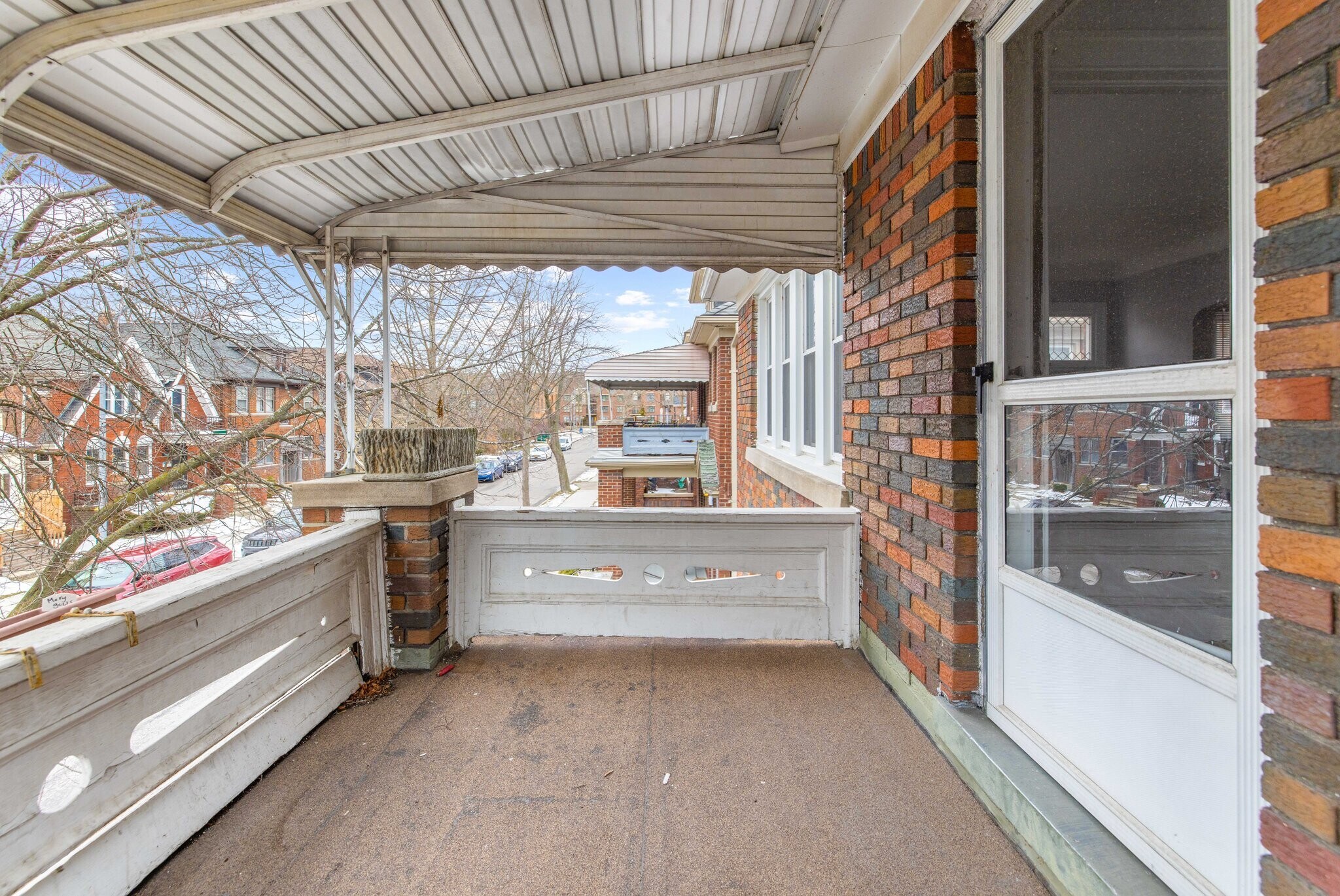 Building Photo - 966 Beaconsfield Ave