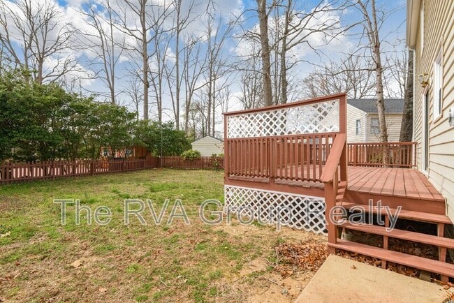 Building Photo - 1601 Lancashire Dr