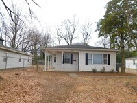 Building Photo - 416 E 19th St