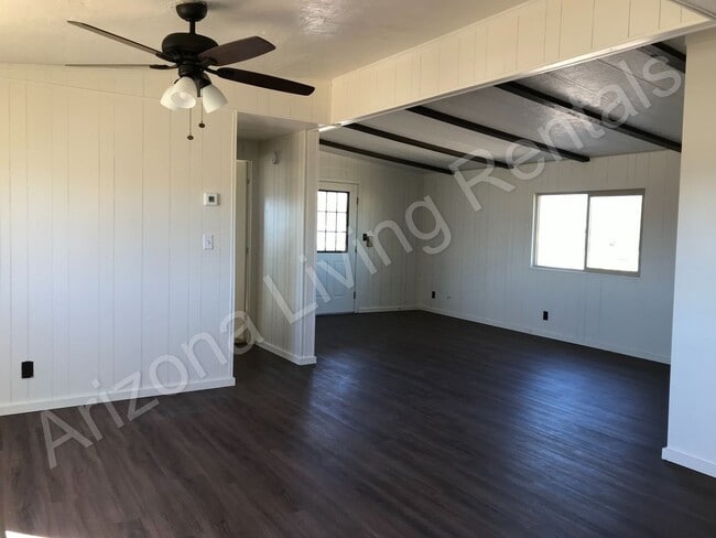 Building Photo - SPACIOUS THREE BEDROOM