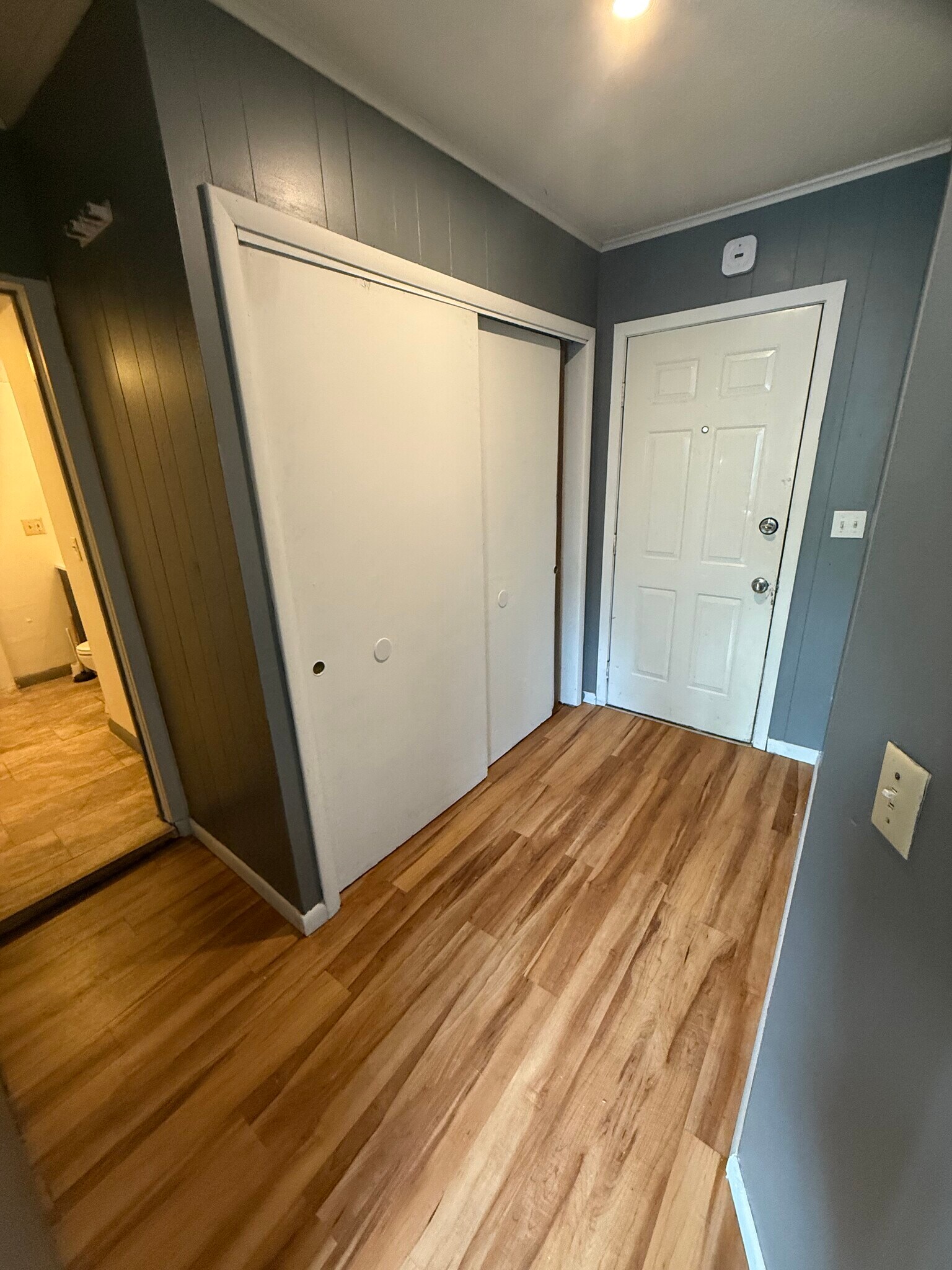 Building Photo - 10 Suncrest Ter