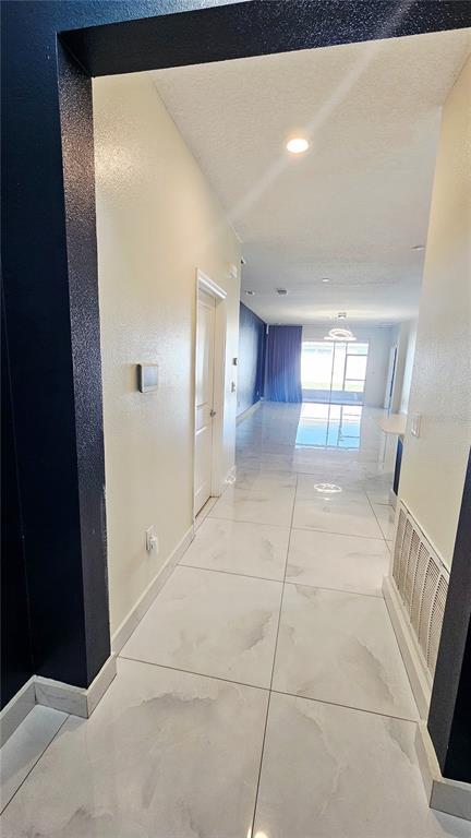 Building Photo - 153 Taft Dr