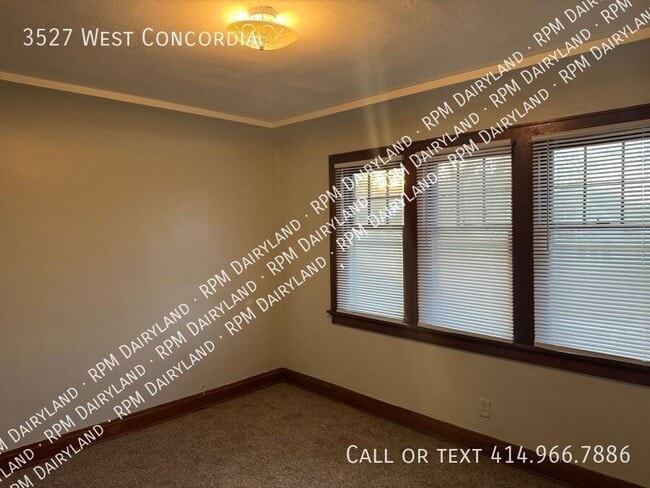 Building Photo - 3527 West Concordia-