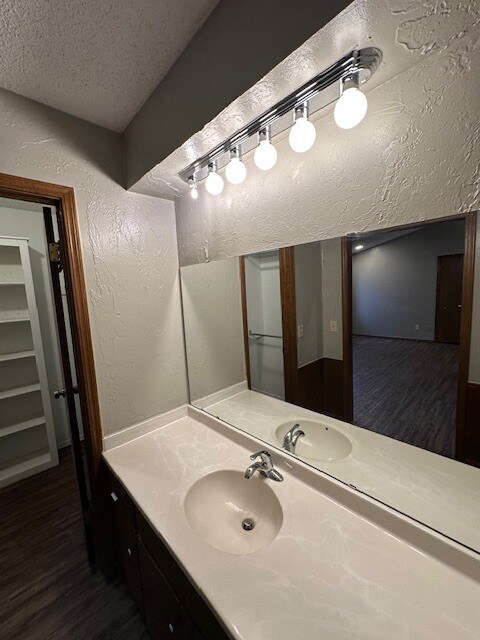 Building Photo - 7207 Warriner Way