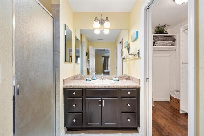 Building Photo - 3025 Bartow Ln