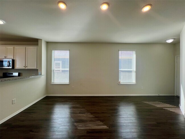 Building Photo - 25723 Bottlebrush Sedge St