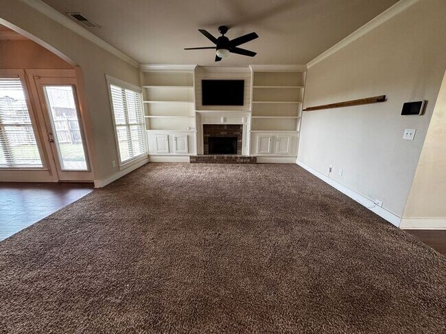 Building Photo - Home in Tech Corridor/Research Park with FENCED YARD and BONUS ROOMS