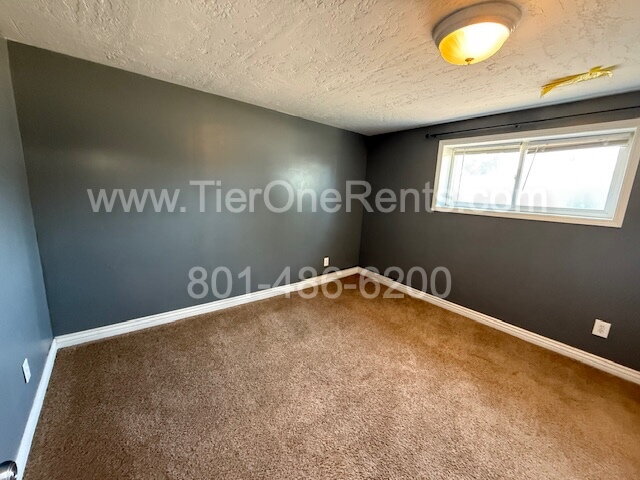 Building Photo - NO DEPOSIT option available for qualified ...
