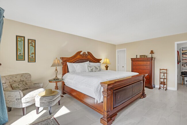 Building Photo - 6598 Eastpointe Pines St
