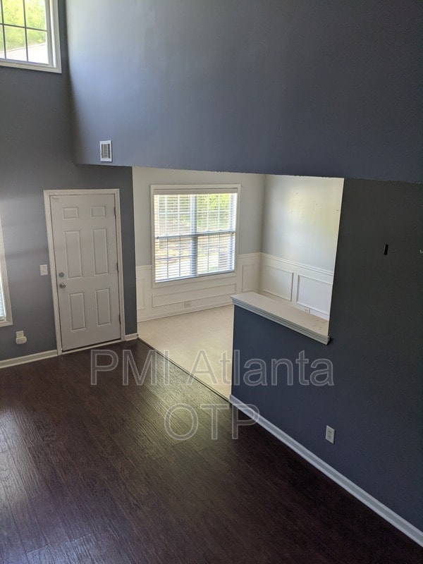 Building Photo - 2150 Lenox Ave