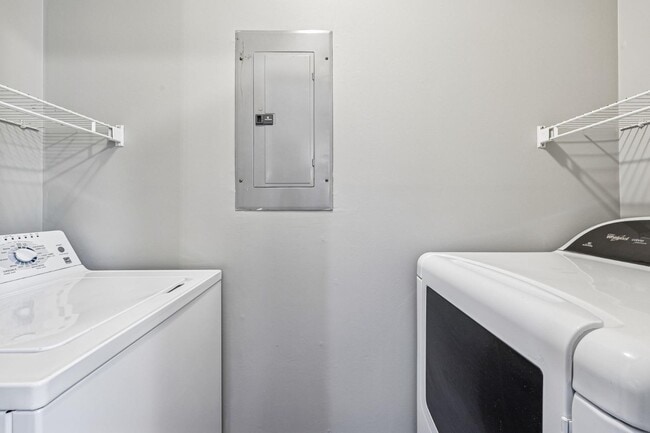 Building Photo - 1665 Bandy Rd