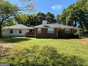 Building Photo - 546 Rockwell Church Rd NW