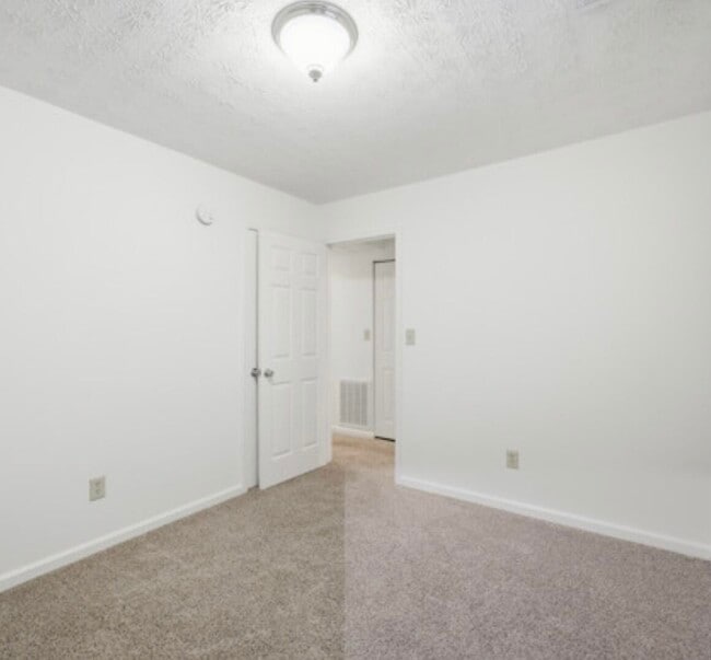 Building Photo - 3685 Squires Woods Way