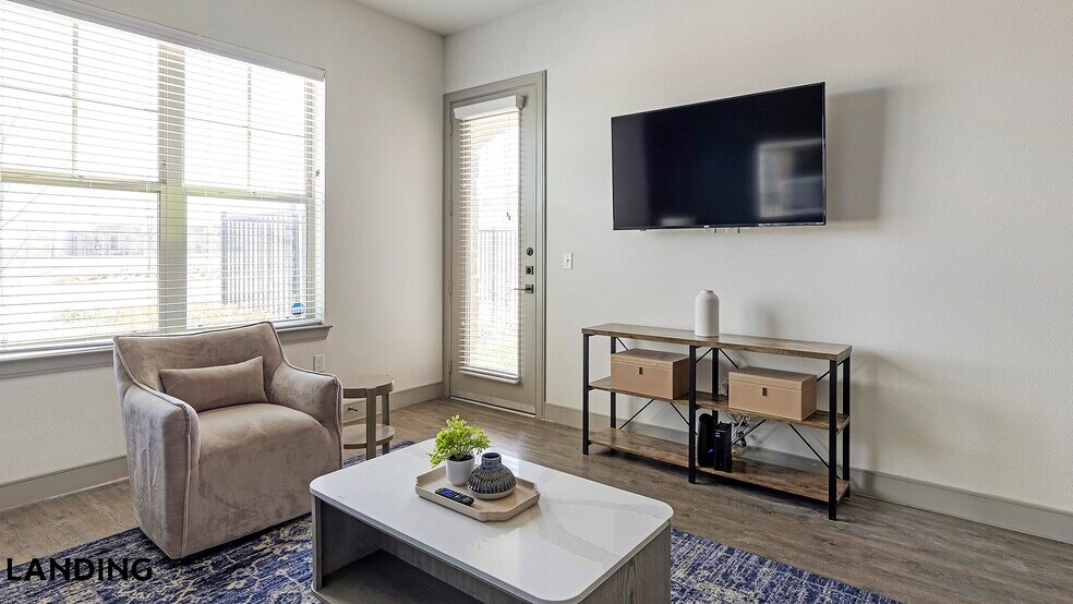 Building Photo - 3235 Heritage Trl